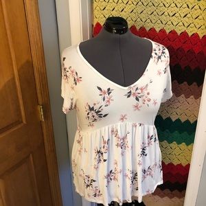 Knit top with floral print and empire waist